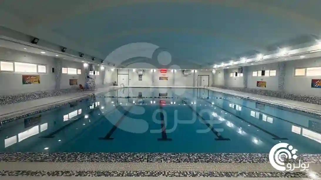 استخر-بزرگ-سردار-سلیمانی-همدان-آب-درمانی-جکوزی-سونا-دوش-آب-سرد-آموزش-شنا-ناجی.webp